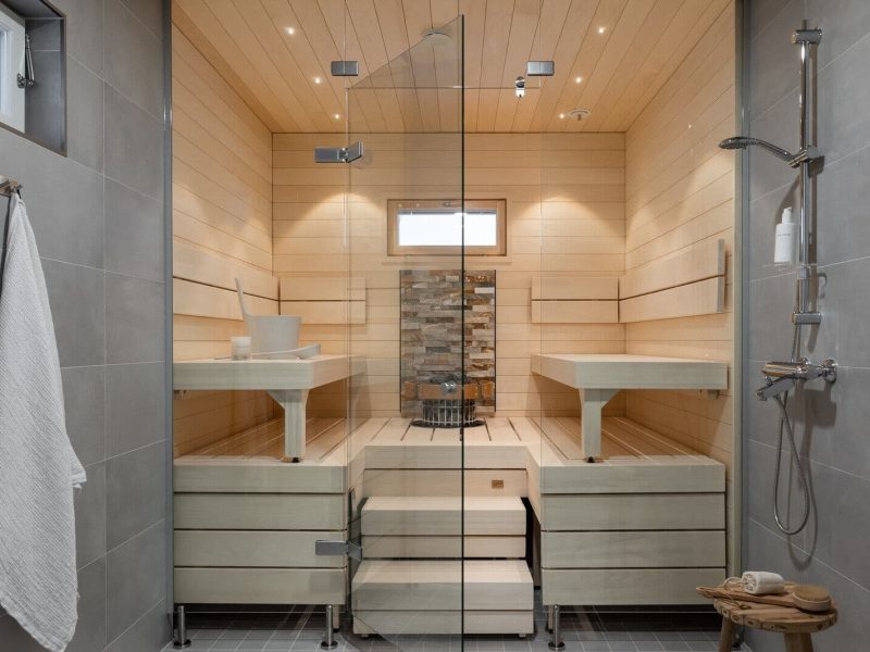 Kuvissa voi olla lisävarusteita.